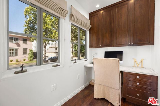 200 S McCarty Drive, Beverly Hills, CA 90212