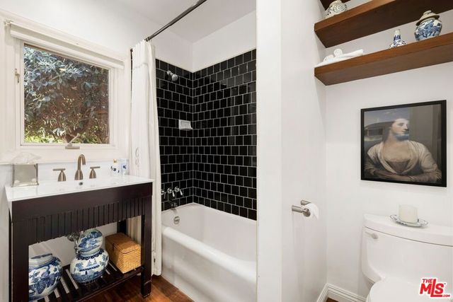 200 S McCarty Drive, Beverly Hills, CA 90212