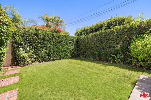 200 S McCarty Drive, Beverly Hills, CA 90212