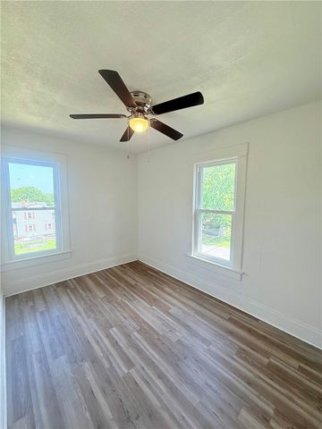 2013 S Jefferson St, Shenango Twp, PA 16102