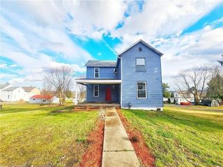 2013 S Jefferson St, Shenango Twp, PA 16102