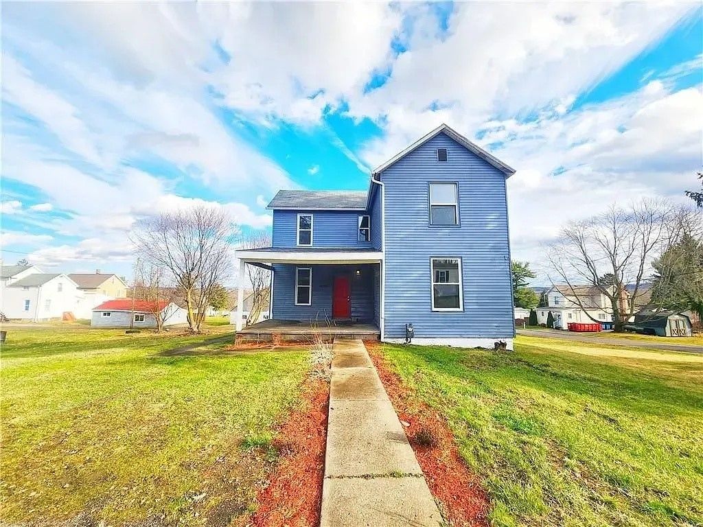2013 S Jefferson St, Shenango Twp, PA 16102