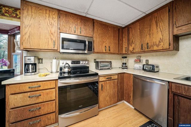 8550 Aumsville Hwy SE, Salem, OR 97317