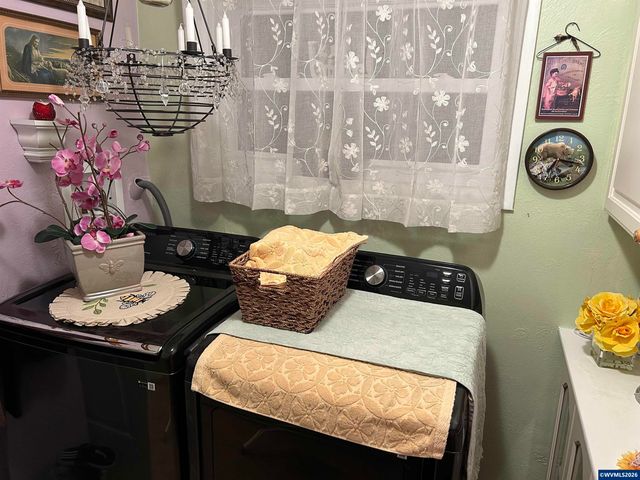 8550 Aumsville Hwy SE, Salem, OR 97317