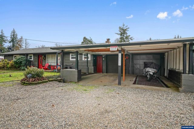 8550 Aumsville Hwy SE, Salem, OR 97317