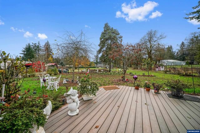 8550 Aumsville Hwy SE, Salem, OR 97317