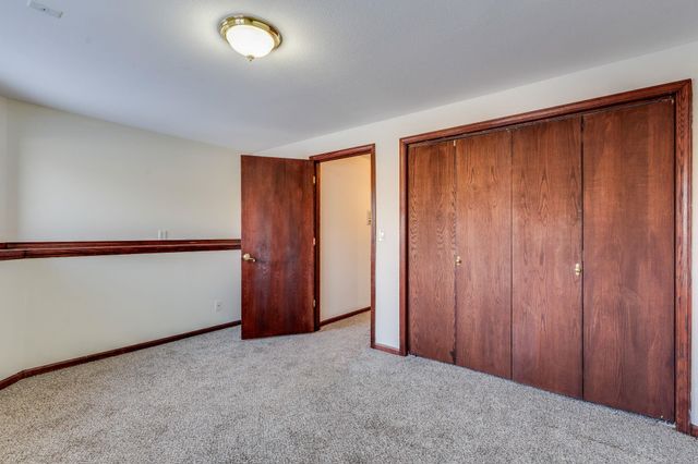 8229 E Oxford Ct, Wichita, KS 67226