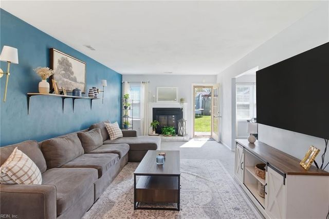 1021 Tealwood DR, Virginia Beach, VA 23453