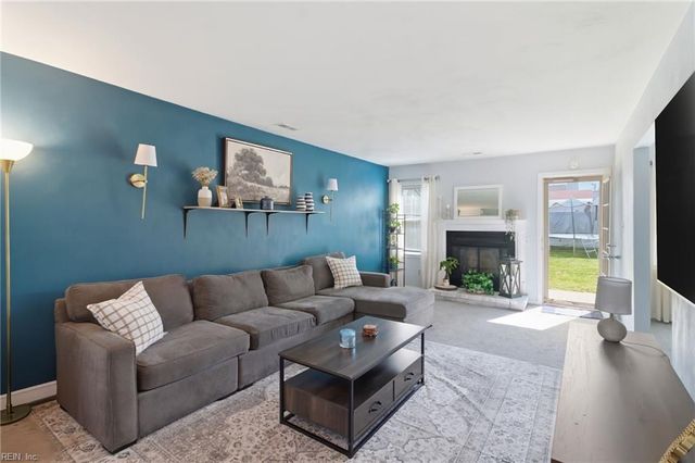 1021 Tealwood DR, Virginia Beach, VA 23453