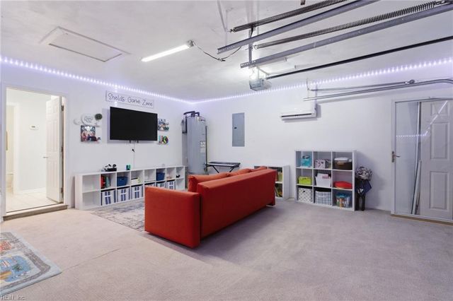 1021 Tealwood DR, Virginia Beach, VA 23453