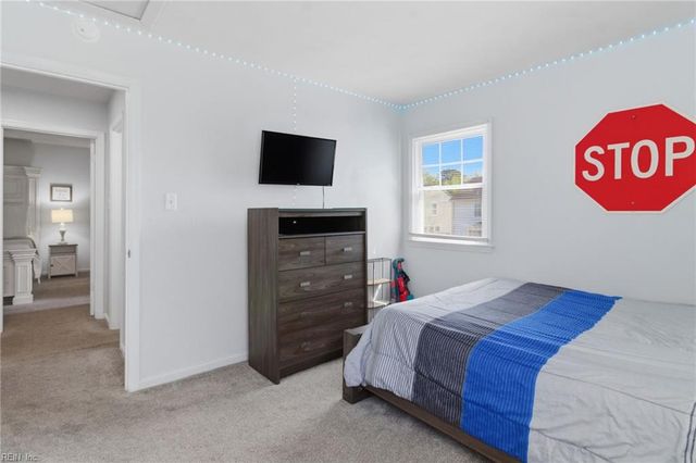 1021 Tealwood DR, Virginia Beach, VA 23453