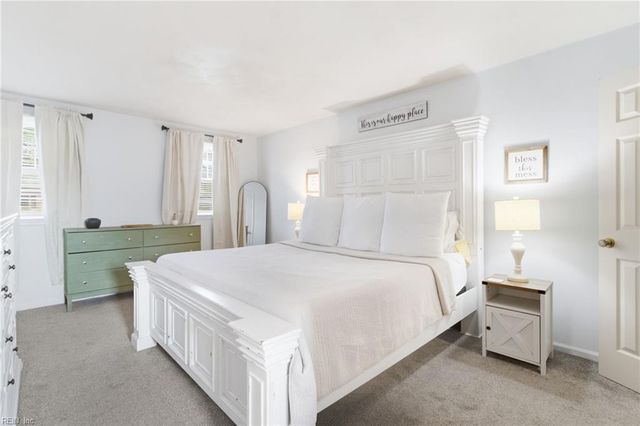 1021 Tealwood DR, Virginia Beach, VA 23453