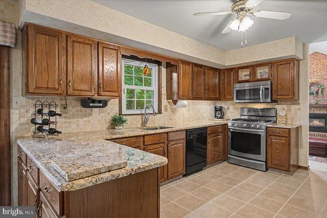 1 ICE POND TRL, Hockessin, DE 19707