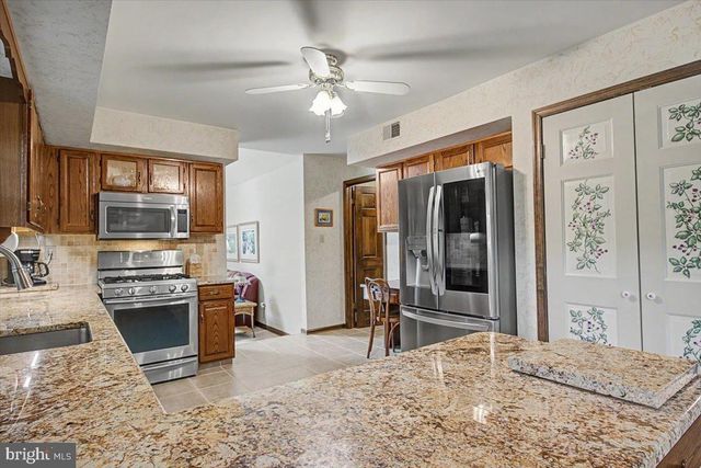 1 ICE POND TRL, Hockessin, DE 19707