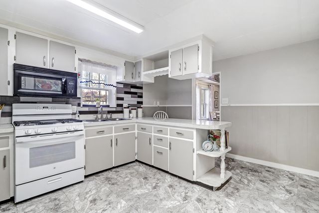 10125 4th Street NW, Albuquerque, NM 87114