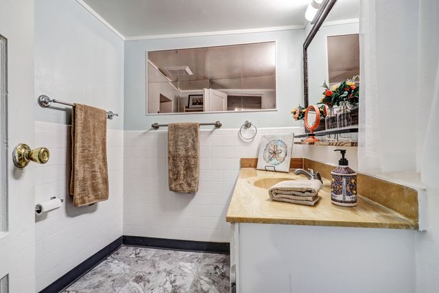 10125 4th Street NW, Albuquerque, NM 87114