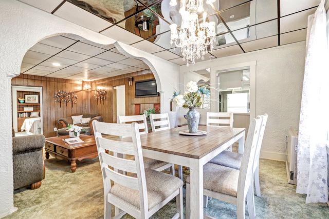 10125 4th Street NW, Albuquerque, NM 87114