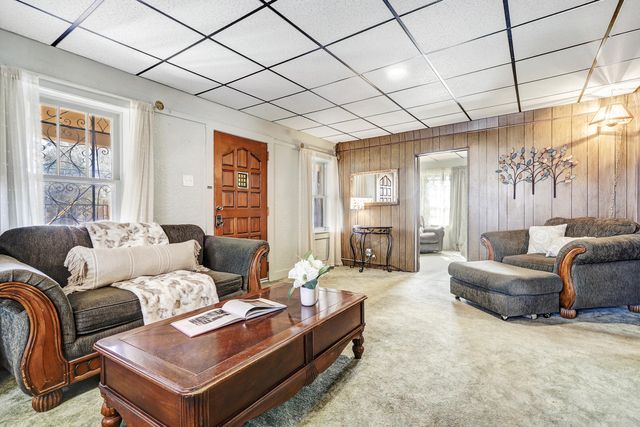 10125 4th Street NW, Albuquerque, NM 87114