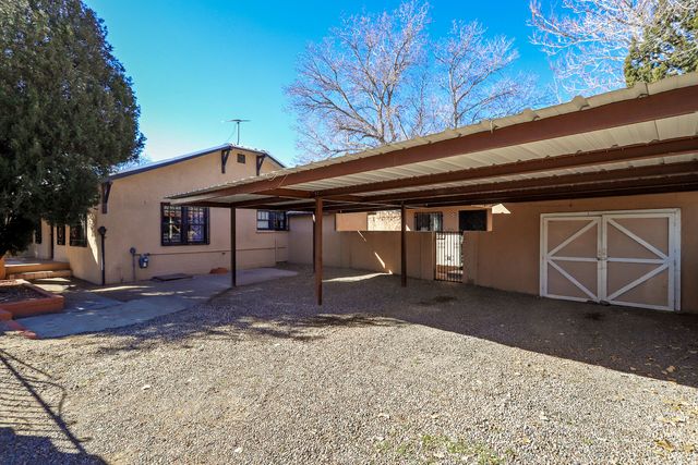 10125 4th Street NW, Albuquerque, NM 87114