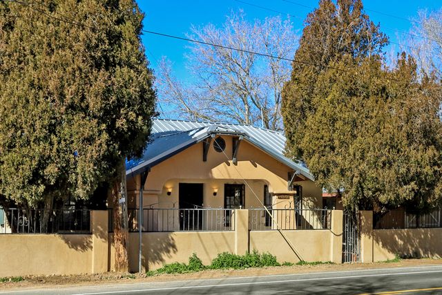 10125 4th Street NW, Albuquerque, NM 87114