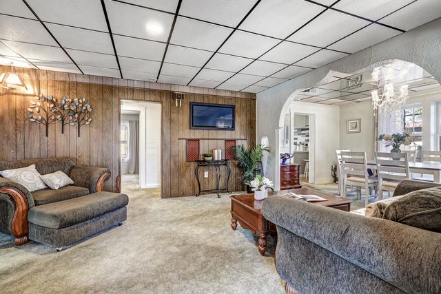 10125 4th Street NW, Albuquerque, NM 87114