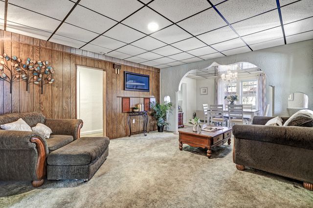 10125 4th Street NW, Albuquerque, NM 87114