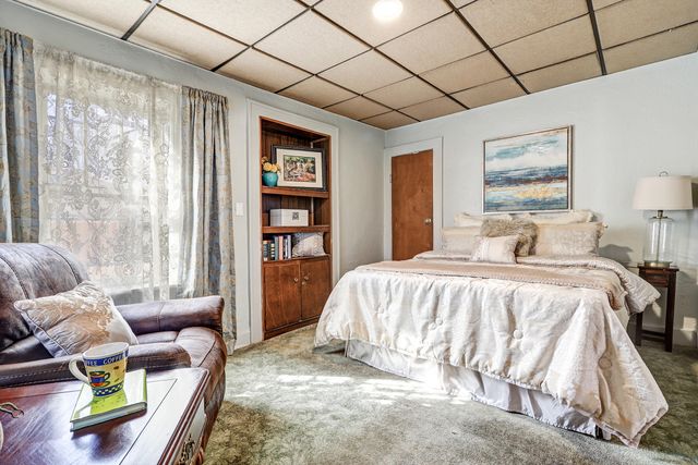 10125 4th Street NW, Albuquerque, NM 87114