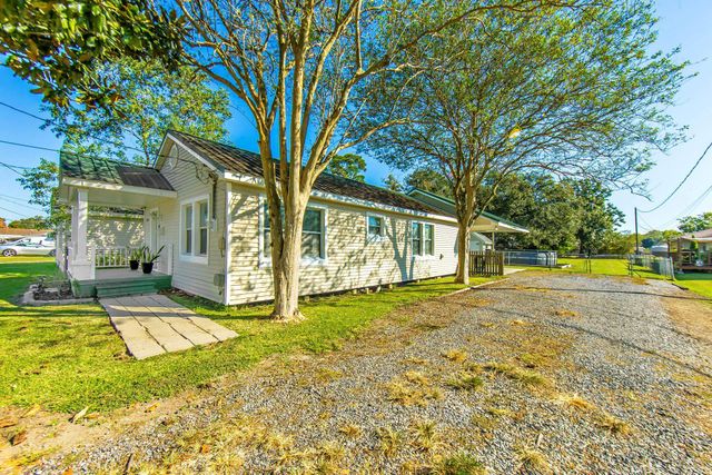 1831 Himalaya Ave, Thibodaux, LA 70301
