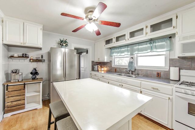 1831 Himalaya Ave, Thibodaux, LA 70301