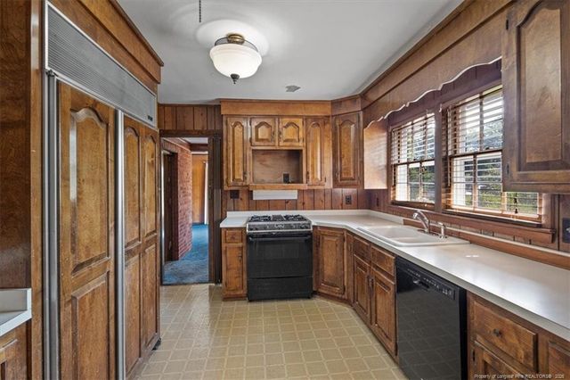 113 Star Hill Avenue, Fayetteville, NC 28303