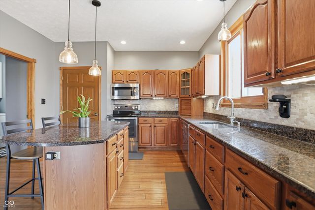 250 E Woodfield Lane, Mooresville, IN 46158