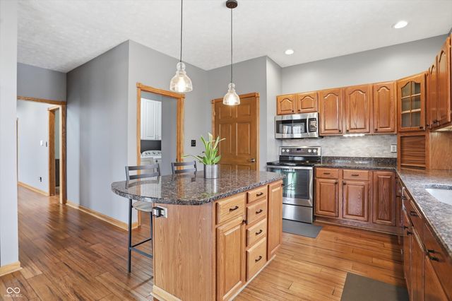 250 E Woodfield Lane, Mooresville, IN 46158