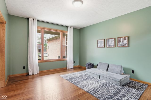 250 E Woodfield Lane, Mooresville, IN 46158