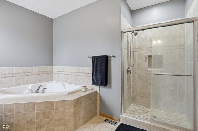 250 E Woodfield Lane, Mooresville, IN 46158