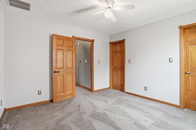 250 E Woodfield Lane, Mooresville, IN 46158