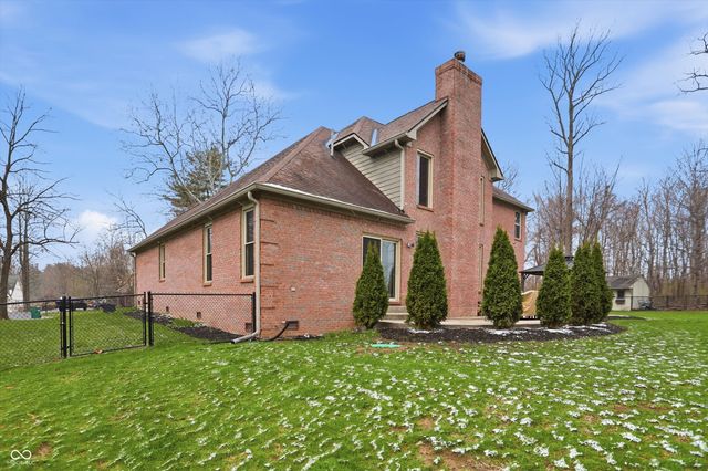 250 E Woodfield Lane, Mooresville, IN 46158