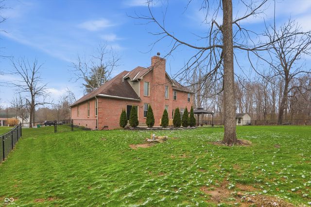 250 E Woodfield Lane, Mooresville, IN 46158