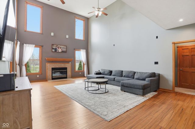 250 E Woodfield Lane, Mooresville, IN 46158