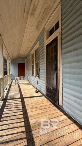 3006 Pleasant Valley Road, Mobile, AL 36606