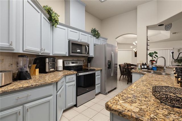 804 Lake View Drive, Mission, TX 78572