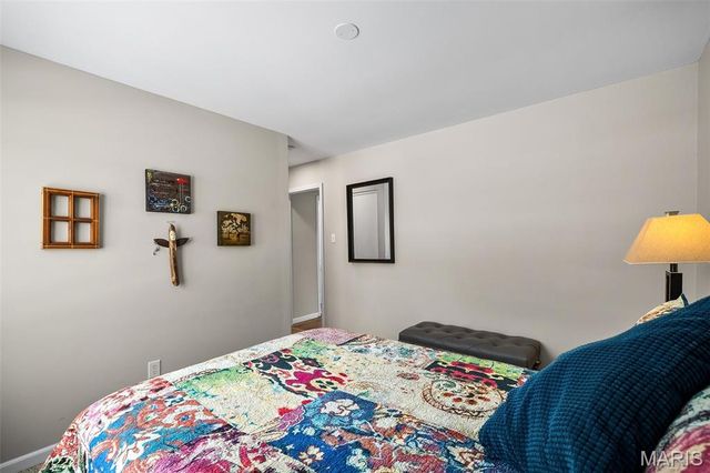 1 Inverness Court, St Peters, MO 63376