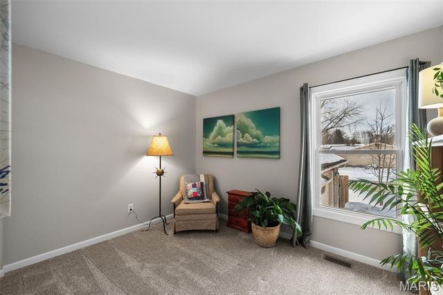 1 Inverness Court, St Peters, MO 63376