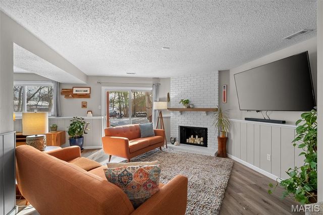 1 Inverness Court, St Peters, MO 63376