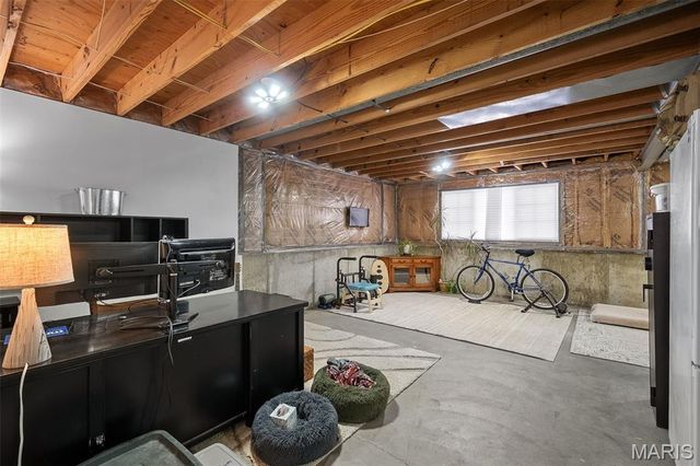 1 Inverness Court, St Peters, MO 63376