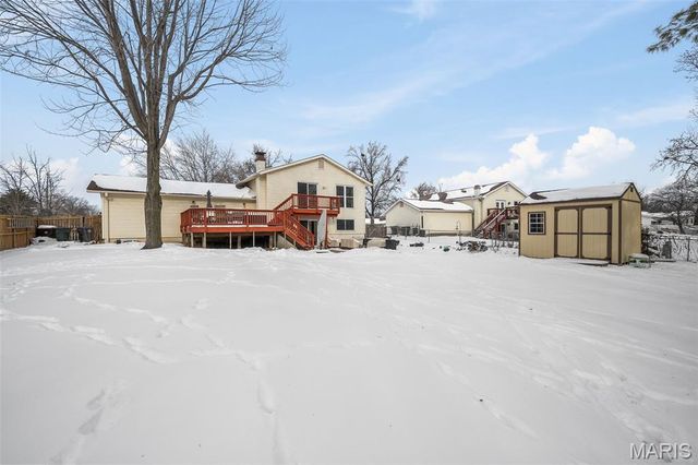 1 Inverness Court, St Peters, MO 63376