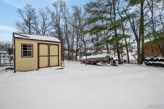 1 Inverness Court, St Peters, MO 63376