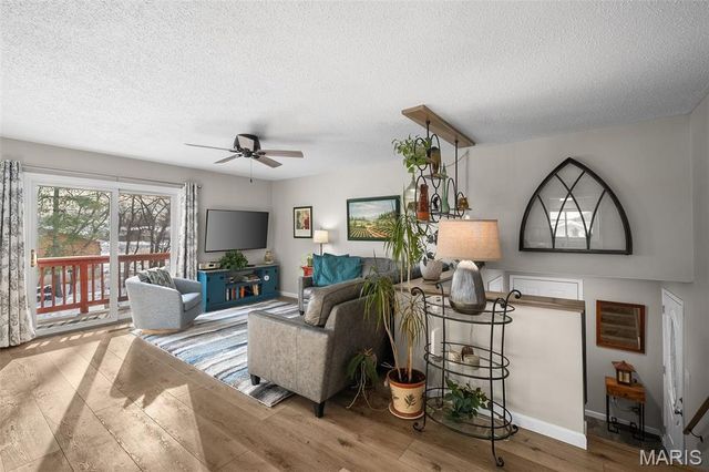 1 Inverness Court, St Peters, MO 63376