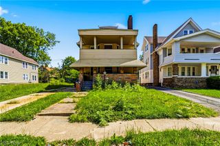 957 Thornhill Drive, Cleveland, OH 44108