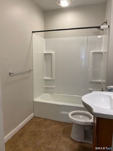 407 West Street 2nd Floor, Bristol, CT 06010