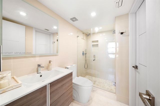 9 Island Ave 702, Miami Beach, FL 33139